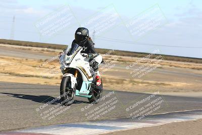 media/Nov-03-2024-TrackDaz (Sun) [[44580f4982]]/B Group/1220pm (Wheelie Bump)/
